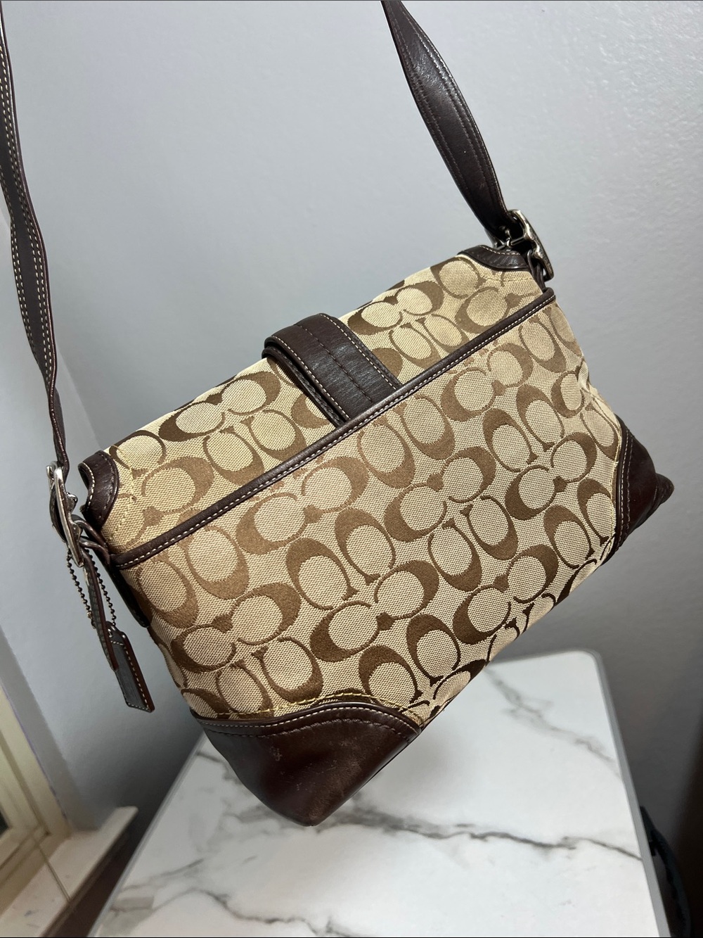 Coach Vintage Hamptons Signature Buckle Flap Shoulder Bag F12641 - Picture 7 of 7